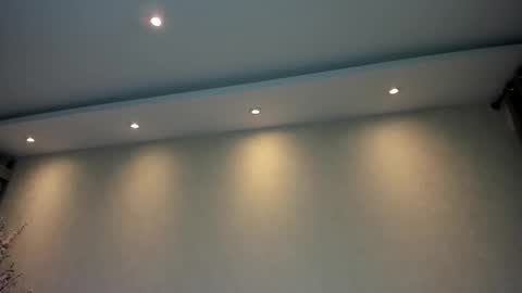 Snapshot of kiana_cream chatting on 10/25/25, 11:29 N M online show from 10/25/25, 11:29