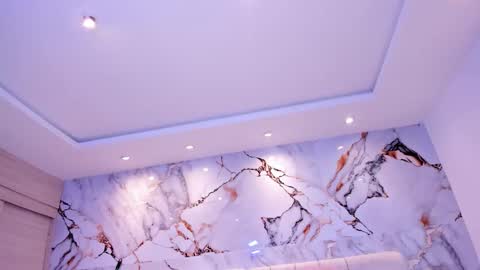 Snapshot of kiana_cream chatting on 12/20/25, 11:34 N M online show from 12/20/25, 11:34