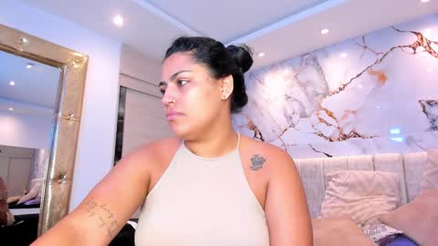 Snapshot of kiana_cream chatting on 03/02/26, 11:17 N M online show from 03/02/26, 11:17