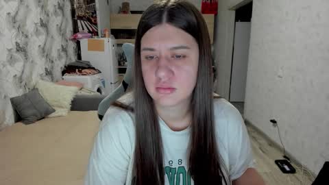 Snapshot of kianna_dior_ chatting on 11/16/25, 11:27 kianna_dior_ online show from 11/16/25, 11:27