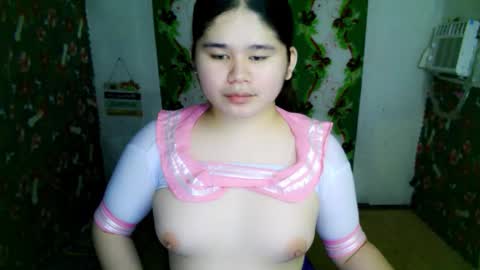 Snapshot of kianna_schmitz chatting on 12/14/25, 04:45 Your SweetGirl Ts online show from 12/14/25, 04:45