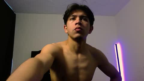 Adrian  Chlloe online show from 11/12/25, 02:39