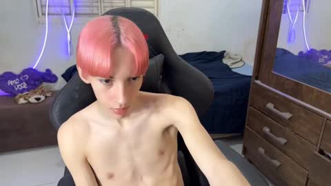 kiantwink online show from 09/27/25, 10:48