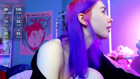 Snapshot of kiara_dream chatting on 10/21/25, 08:53 Kira online show from 10/21/25, 08:53