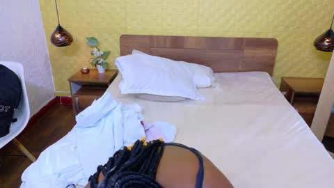 Kiara online show from 10/08/25, 02:42