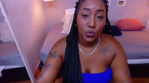 Snapshot of kiara_evanss chatting on 05/15/26, 11:01 Kiara online show from 05/15/26, 11:01