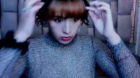 Snapshot of kiara_fox__ chatting on 12/14/25, 09:36 KIARA FOX online show from 12/14/25, 09:36