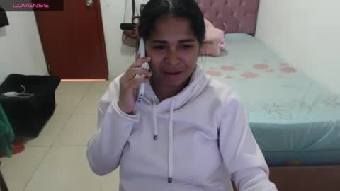 Snapshot of kiara_williamss chatting on 12/06/24, 06:28 Kiara online show from 12/06/24, 06:28
