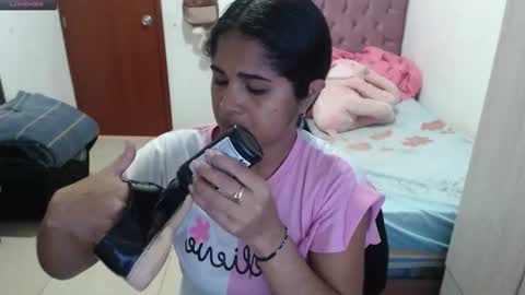 Snapshot of kiara_williamss chatting on 10/23/25, 07:12 Kiara online show from 10/23/25, 07:12