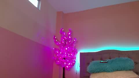 Snapshot of kiarabenedetti_ chatting on 11/29/25, 10:02 Kiara Benedetti online show from 11/29/25, 10:02