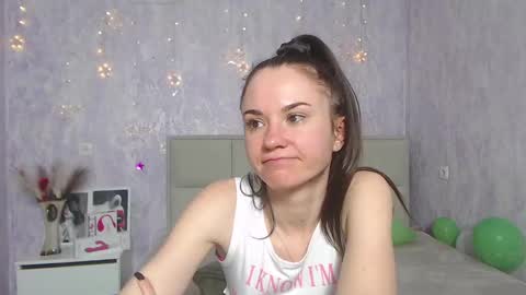 Snapshot of kiaracriegs chatting on 01/26/25, 04:41 Kara online show from 01/26/25, 04:41