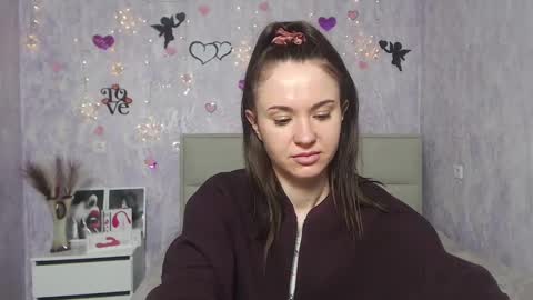 Snapshot of kiaracriegs chatting on 02/06/25, 01:27 Kara online show from 02/06/25, 01:27