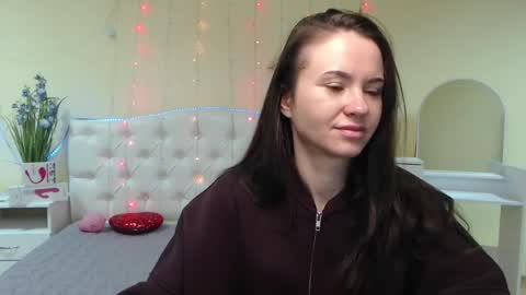 Snapshot of kiaracriegs chatting on 02/06/25, 07:07 Kara online show from 02/06/25, 07:07