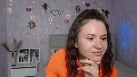 Snapshot of kiaracriegs chatting on 02/15/25, 02:04 Kara online show from 02/15/25, 02:04