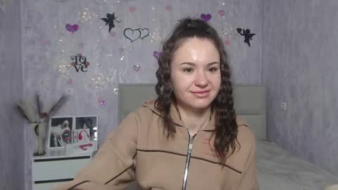 Snapshot of kiaracriegs chatting on 02/16/25, 07:05 Kara online show from 02/16/25, 07:05