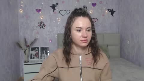 Snapshot of kiaracriegs chatting on 02/17/25, 07:21 Kara online show from 02/17/25, 07:21