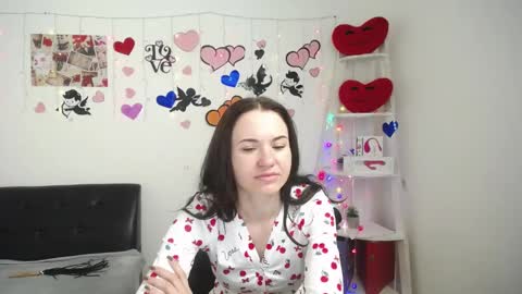 Snapshot of kiaracriegs chatting on 02/27/25, 04:52 Kara online show from 02/27/25, 04:52