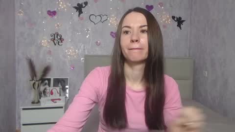 Snapshot of kiaracriegs chatting on 03/06/25, 06:48 Kara online show from 03/06/25, 06:48