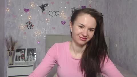 Snapshot of kiaracriegs chatting on 03/07/25, 02:57 Kara online show from 03/07/25, 02:57