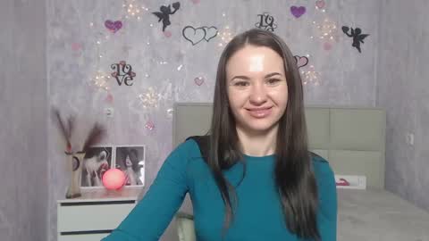 Snapshot of kiaracriegs chatting on 03/10/25, 12:18 Kara online show from 03/10/25, 12:18