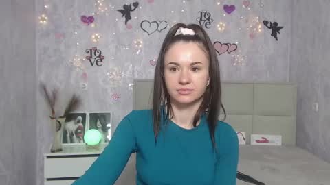 Snapshot of kiaracriegs chatting on 03/10/25, 03:23 Kara online show from 03/10/25, 03:23