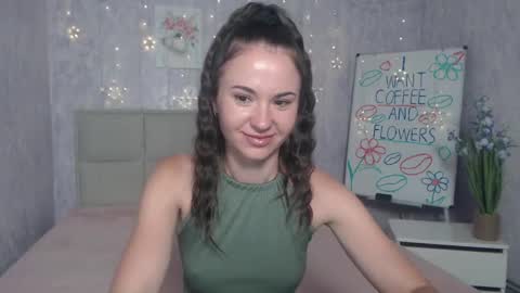 Snapshot of kiaracriegs chatting on 09/14/25, 05:01 Kara online show from 09/14/25, 05:01