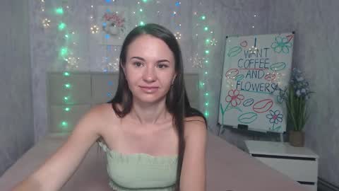 Snapshot of kiaracriegs chatting on 09/15/25, 05:24 Kara online show from 09/15/25, 05:24