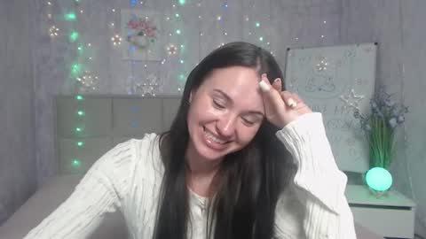 Snapshot of kiaracriegs chatting on 09/24/25, 06:55 Kara online show from 09/24/25, 06:55