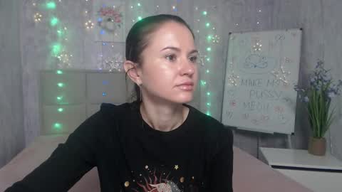 Snapshot of kiaracriegs chatting on 09/29/25, 05:40 Kara online show from 09/29/25, 05:40