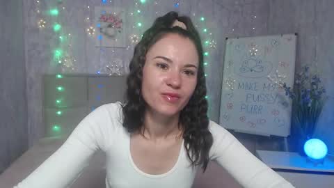 Snapshot of kiaracriegs chatting on 10/04/25, 05:33 Kara online show from 10/04/25, 05:33