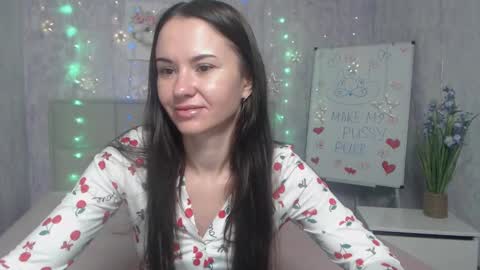 Snapshot of kiaracriegs chatting on 10/11/25, 05:44 Kara online show from 10/11/25, 05:44