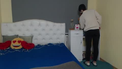 Snapshot of kiaracriegs chatting on 11/11/25, 07:36 Kara online show from 11/11/25, 07:36