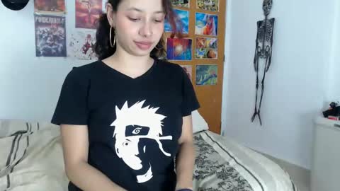 Snapshot of kiaralenon chatting on 11/08/25, 11:36 kiaralenon online show from 11/08/25, 11:36