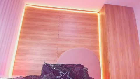 kiaralopez_ online show from 05/06/26, 03:02
