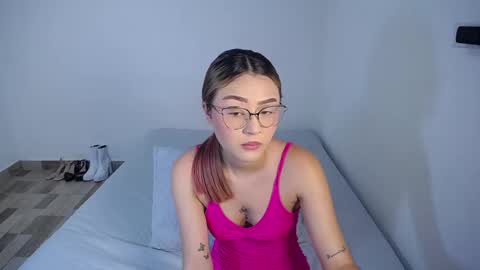 kiaraolivera online show from 02/05/26, 01:27