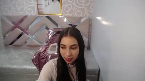 kiara online show from 06/23/26, 08:18
