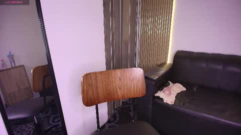 kiarasullivan online show from 07/17/26, 12:23