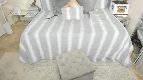 Kia Rose online show from 02/19/25, 09:17