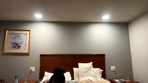 HunneysPlayRoom online show from 02/14/25, 09:56