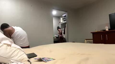 HunneysPlayRoom online show from 02/17/25, 09:35