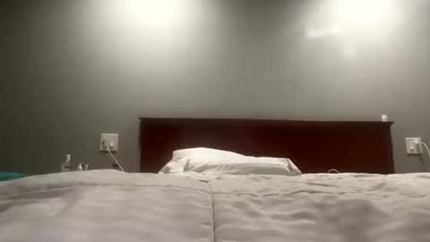 HunneysPlayRoom online show from 09/13/25, 03:56