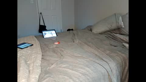 HunneysPlayRoom online show from 02/20/26, 08:05