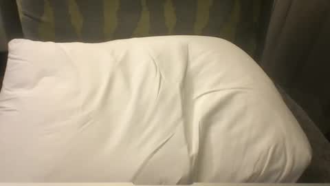 Snapshot of kickboxer04 chatting on 10/01/25, 02:17 kickboxer04 online show from 10/01/25, 02:17