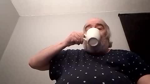 Snapshot of kickinme chatting on 11/13/25, 04:44 KICKINME online show from 11/13/25, 04:44