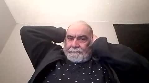 Snapshot of kickinme chatting on 11/30/25, 08:46 KICKINME online show from 11/30/25, 08:46