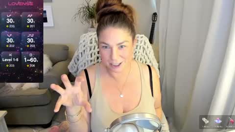 Kiera Reines online show from 02/24/25, 11:52