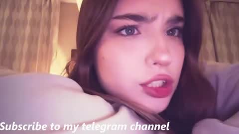 Ola my name is Lissa  Lets hit 10 Thumbs Up together   online show from 04/15/26, 02:02