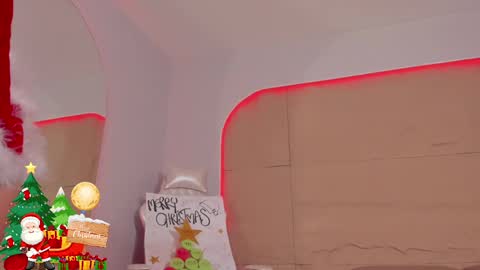 Snapshot of kiimcooper chatting on 12/22/24, 11:33 KIM COOPER online show from 12/22/24, 11:33