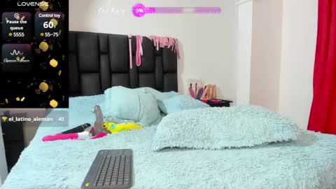 Snapshot of kiity_ebony chatting on 12/20/24, 12:05 KIITY online show from 12/20/24, 12:05