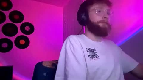 kiiyp online show from 11/27/25, 08:11